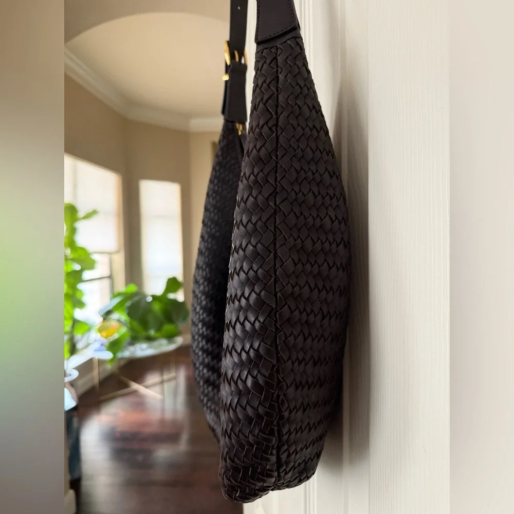 Madewell The Essential Curve Shoulder Bag - Dark Brown - Picture 5 of 14